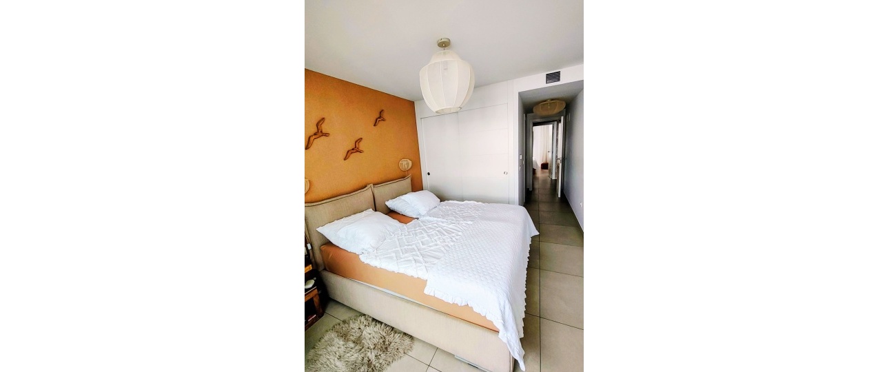 Resale - apartment - Marbella - Elviria