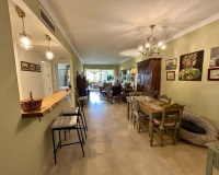 Resale - apartment - Marbella - Elviria