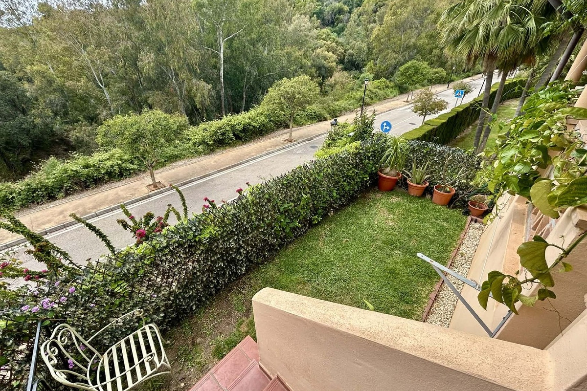 Resale - apartment - Marbella - Elviria