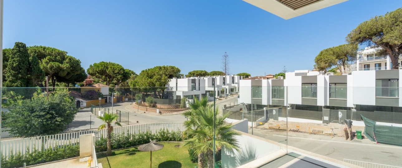 Resale - apartment - Marbella - Elviria