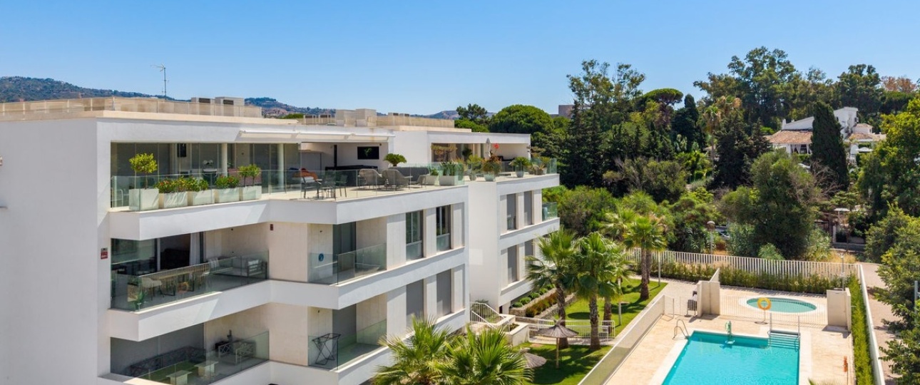 Resale - apartment - Marbella - Elviria