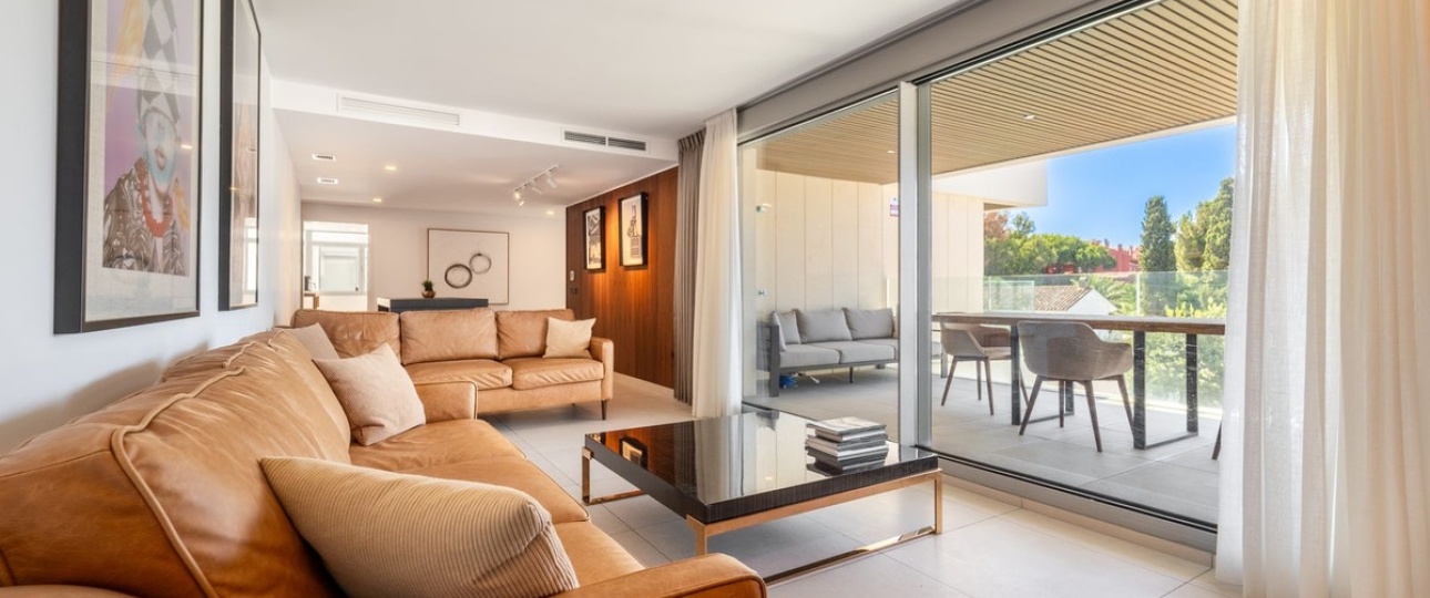 Resale - apartment - Marbella - Elviria