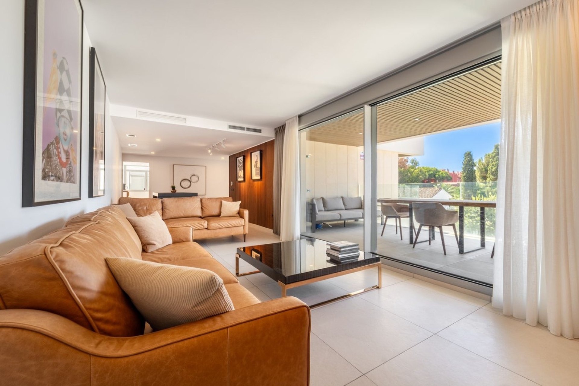 Resale - apartment - Marbella - Elviria