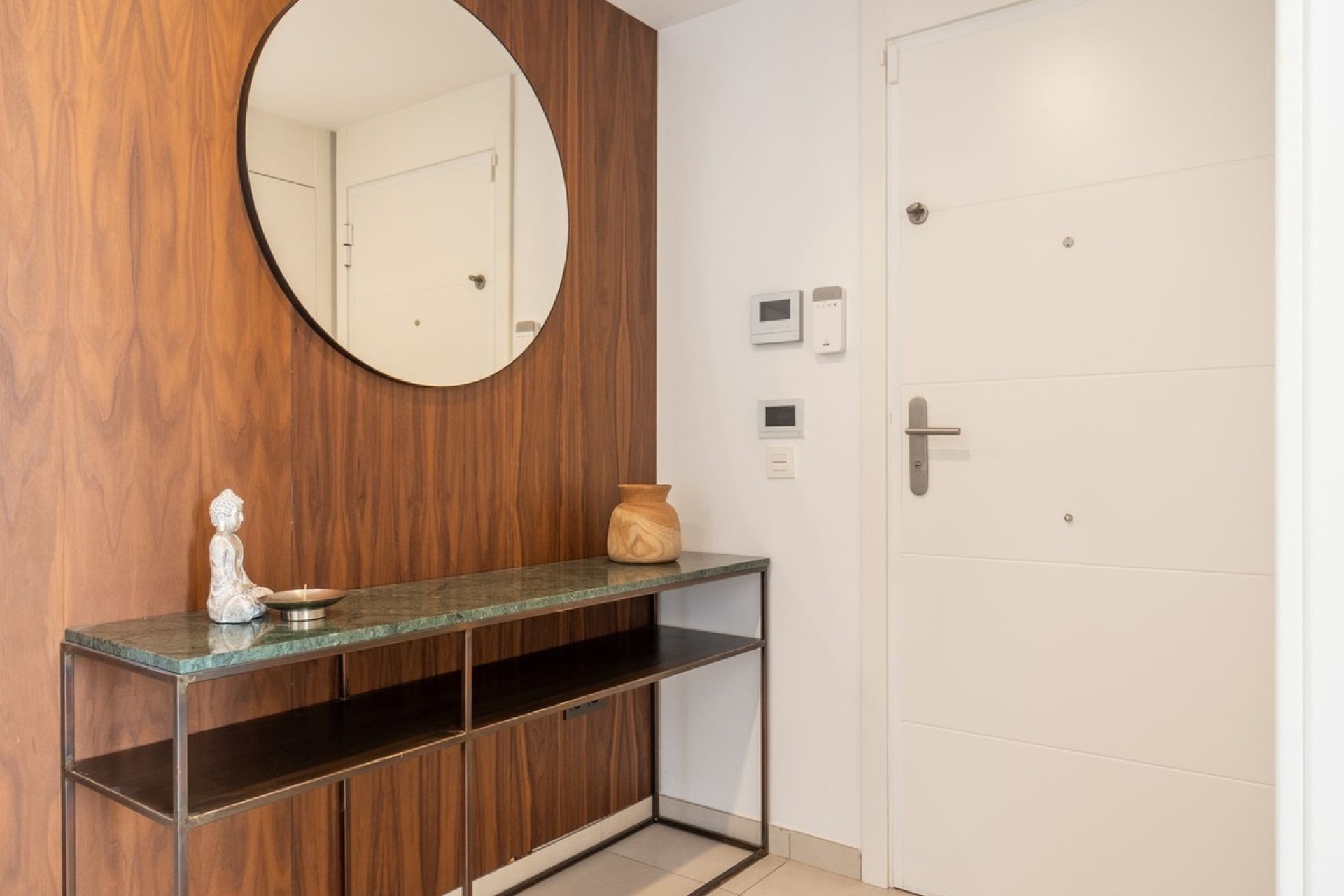 Resale - apartment - Marbella - Elviria
