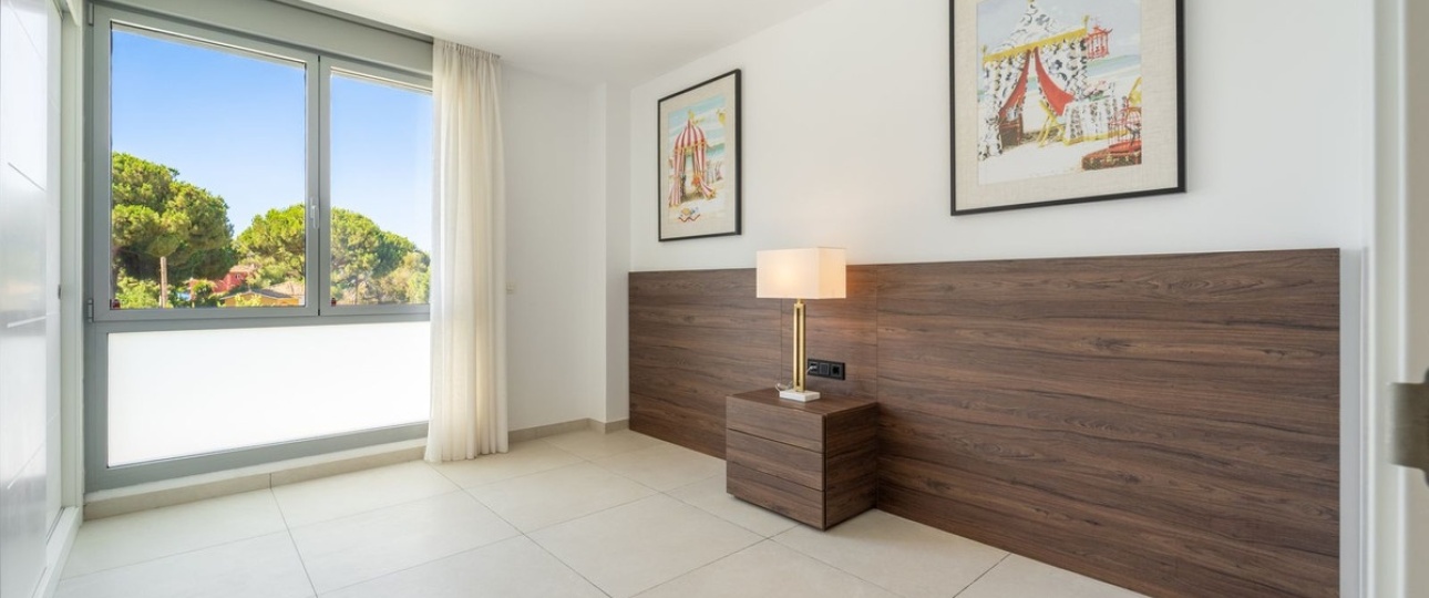 Resale - apartment - Marbella - Elviria