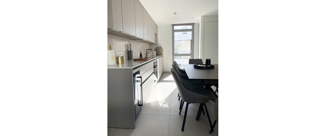 Resale - apartment - Marbella - Elviria
