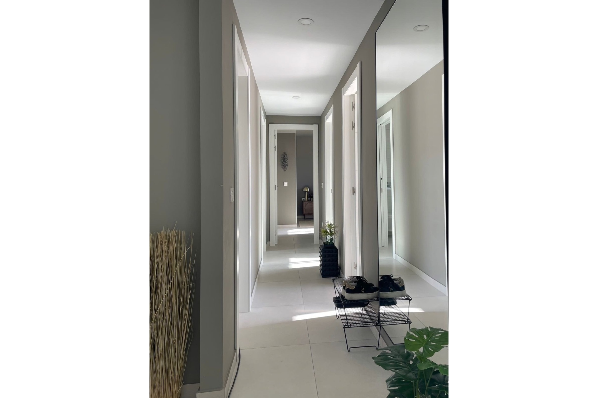 Resale - apartment - Marbella - Elviria