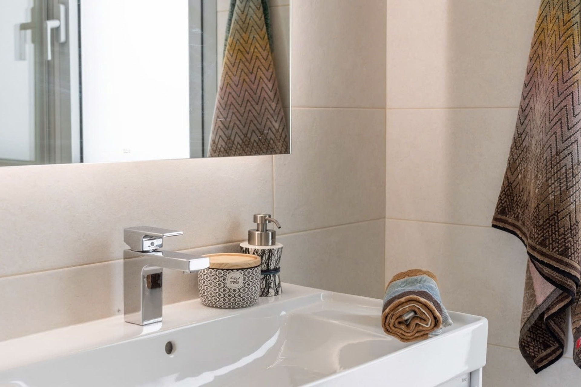 Resale - apartment - Marbella - Elviria