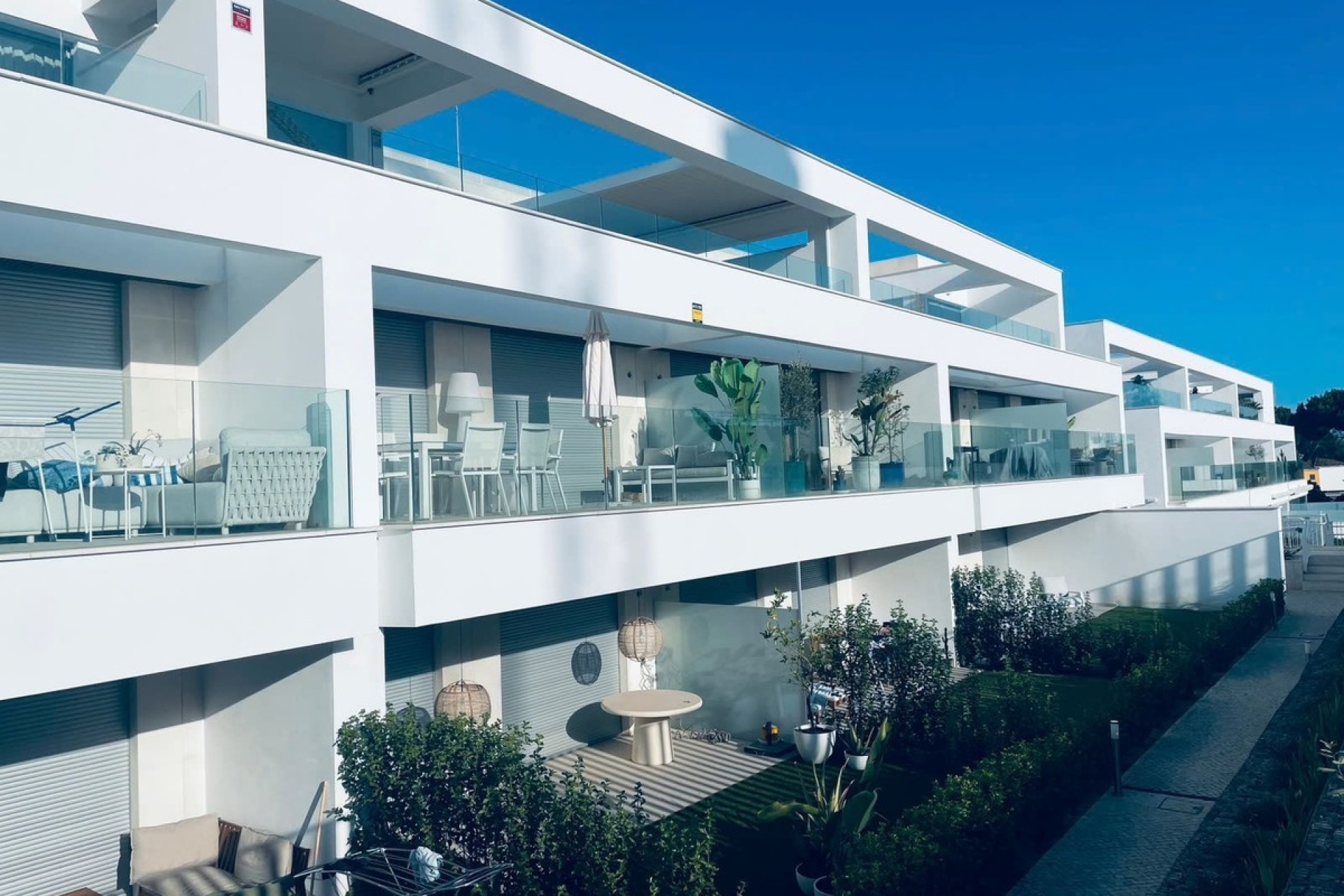 Resale - apartment - Marbella - Elviria
