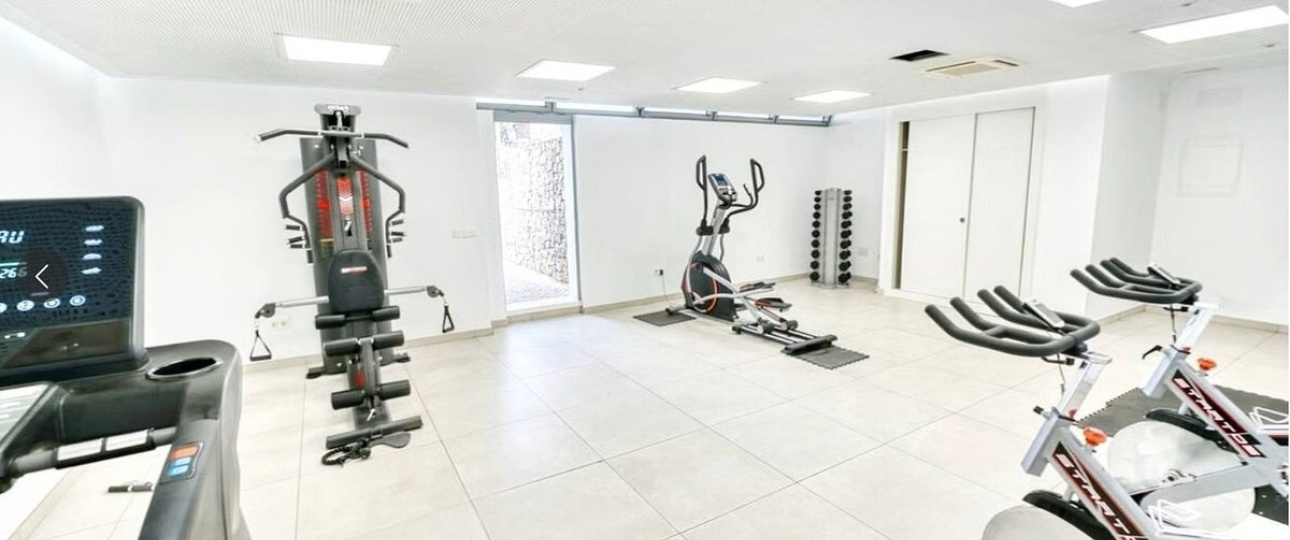 Resale - apartment - Marbella - Elviria