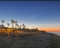 Resale - apartment - Marbella - Elviria