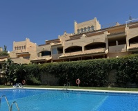 Resale - apartment - Marbella - Elviria