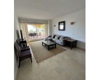 Resale - apartment - Marbella - Elviria