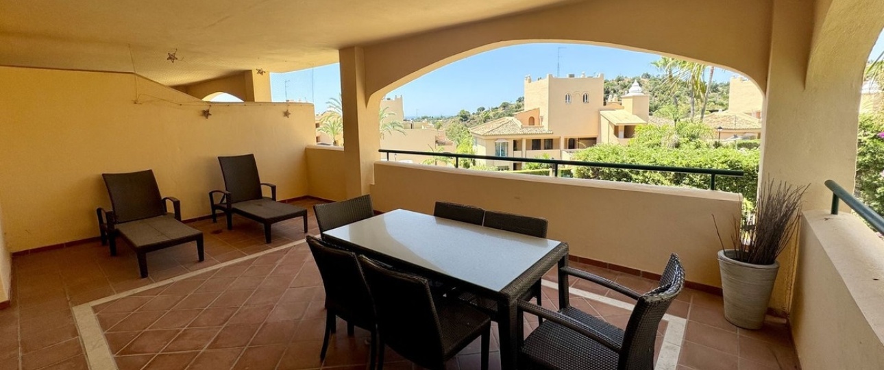 Resale - apartment - Marbella - Elviria