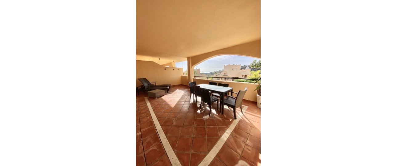 Resale - apartment - Marbella - Elviria