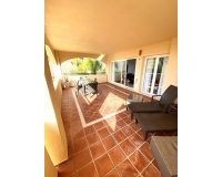 Resale - apartment - Marbella - Elviria