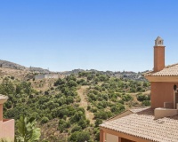 Resale - apartment - Marbella - Elviria
