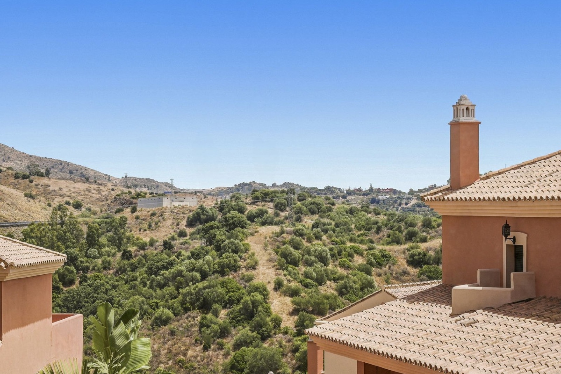 Resale - apartment - Marbella - Elviria