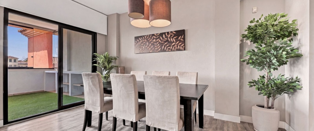 Resale - apartment - Marbella - Elviria
