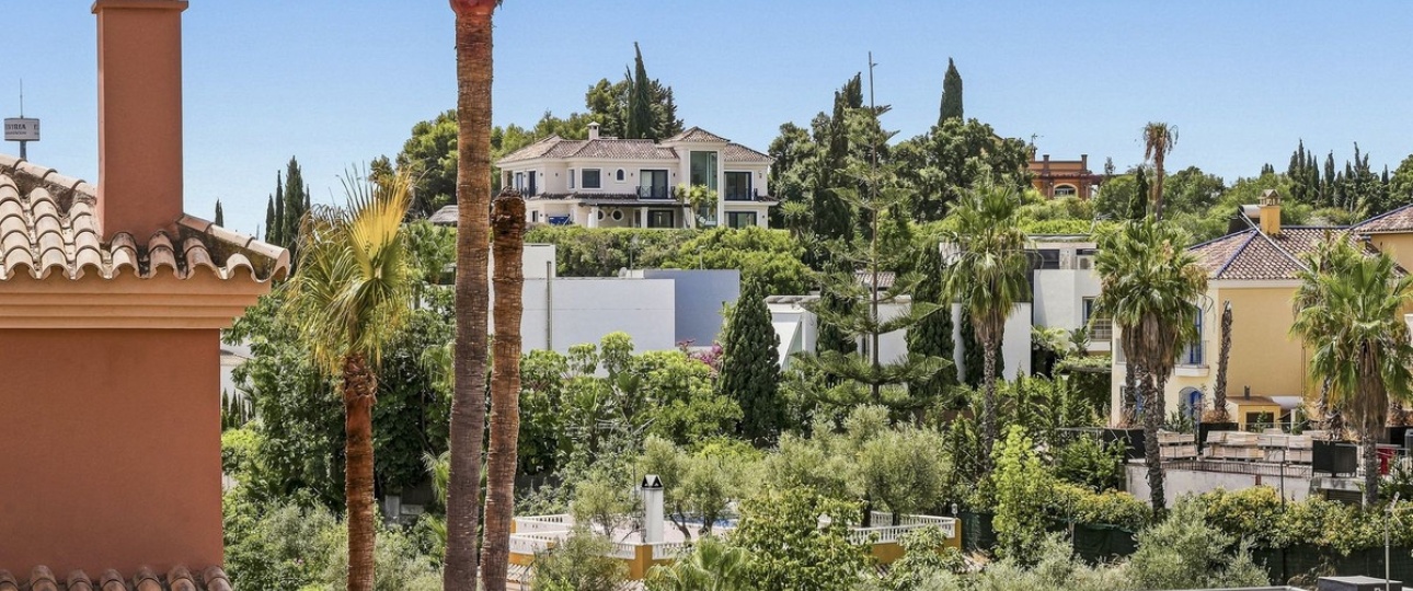 Resale - apartment - Marbella - Elviria