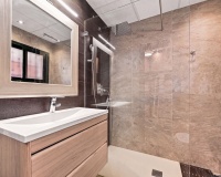 Resale - apartment - Marbella - Elviria