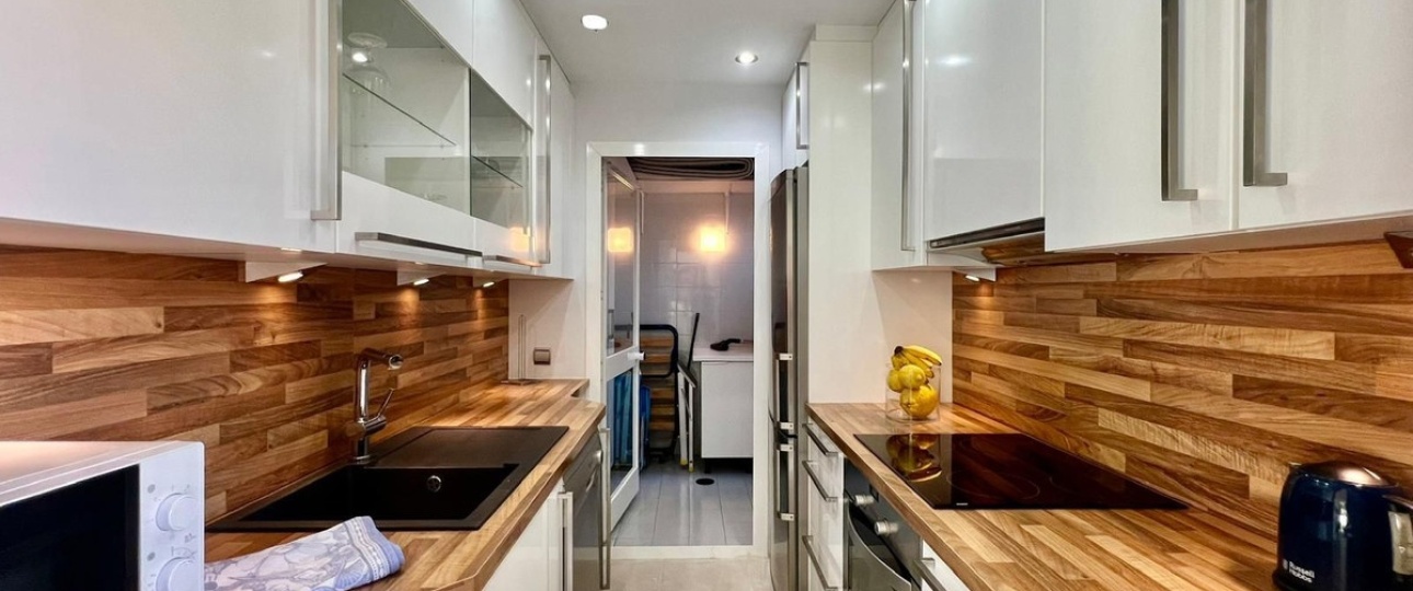 Resale - apartment - Marbella - Elviria