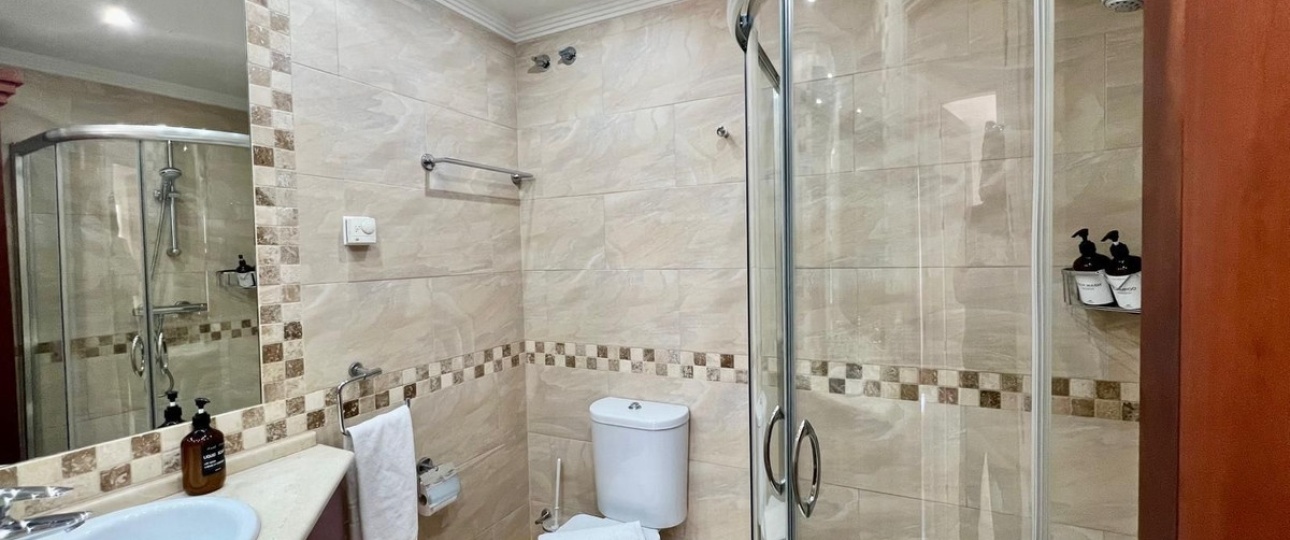 Resale - apartment - Marbella - Elviria