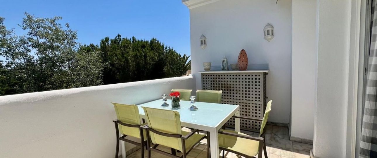 Resale - apartment - Marbella - Elviria