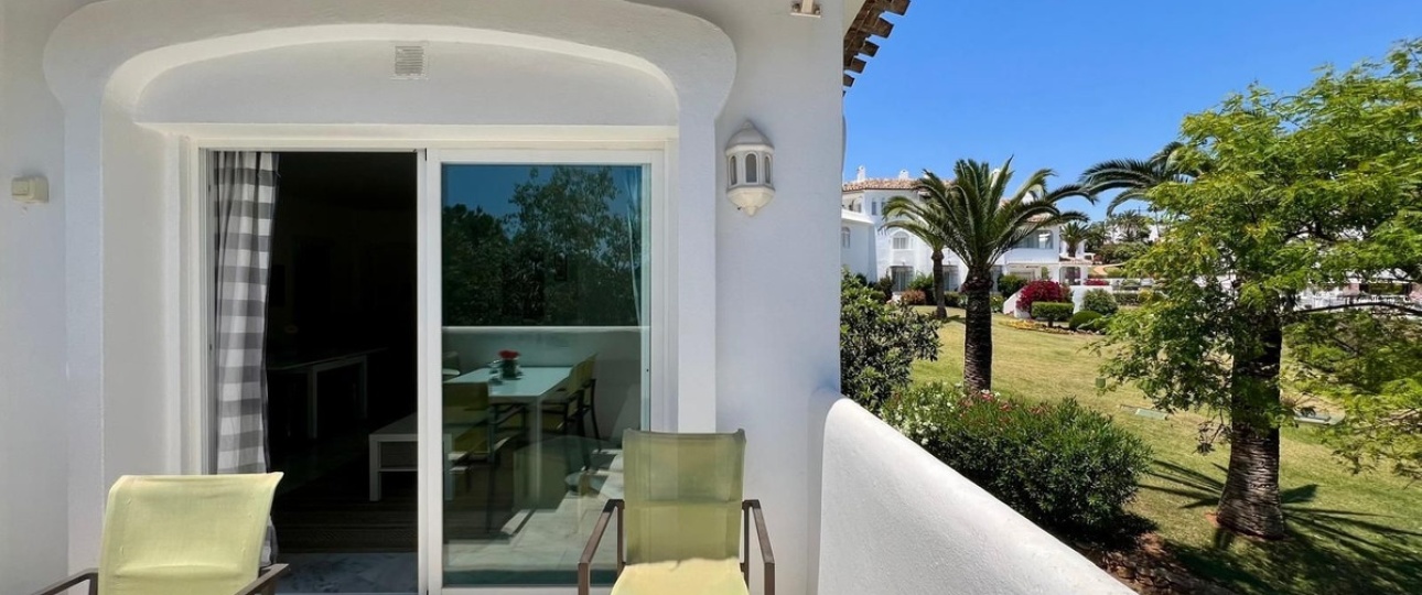 Resale - apartment - Marbella - Elviria