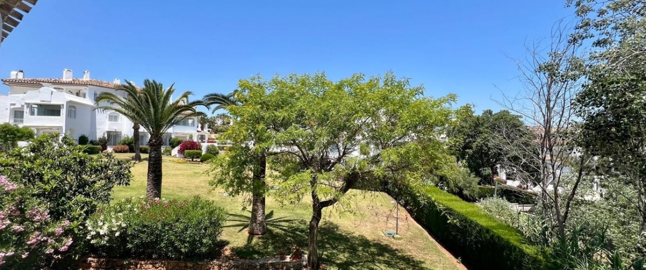 Resale - apartment - Marbella - Elviria
