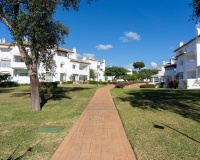 Resale - apartment - Marbella - Elviria