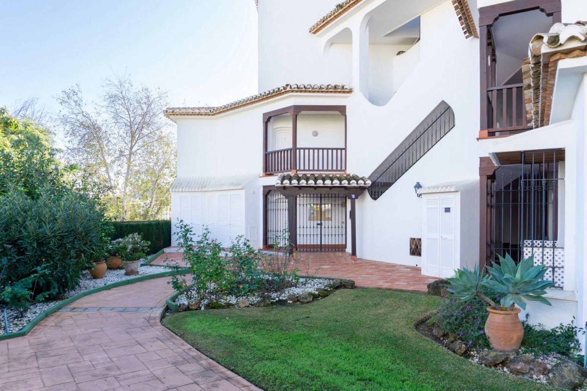 Resale - apartment - Marbella - Elviria