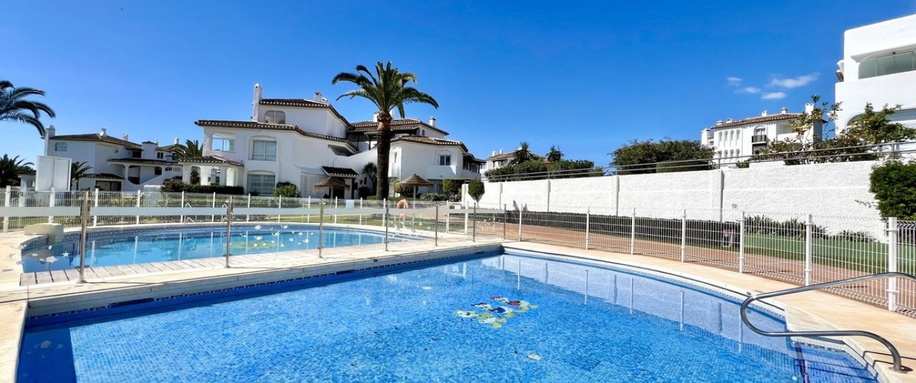 Resale - apartment - Marbella - Elviria