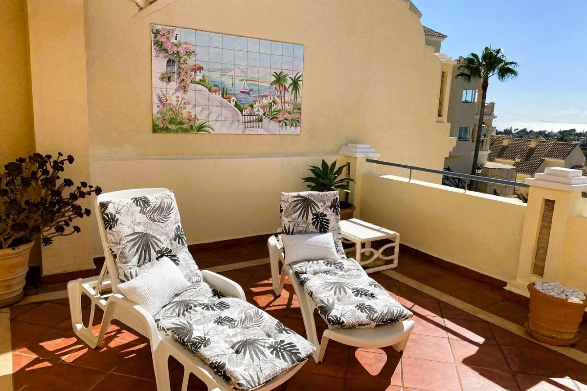 Resale - apartment - Marbella - Elviria