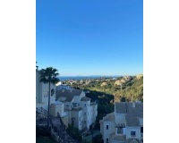 Resale - apartment - Marbella - Elviria