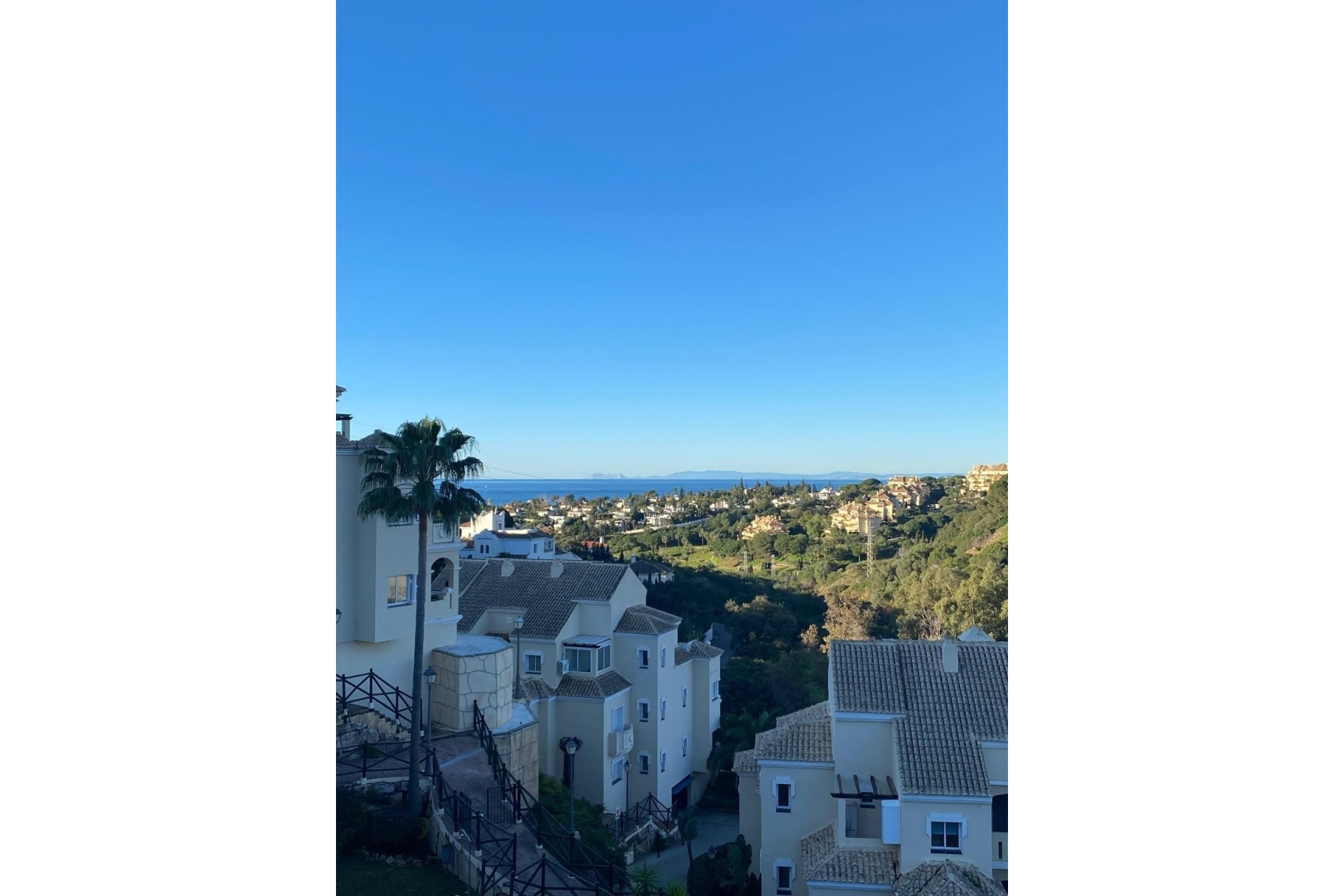 Resale - apartment - Marbella - Elviria