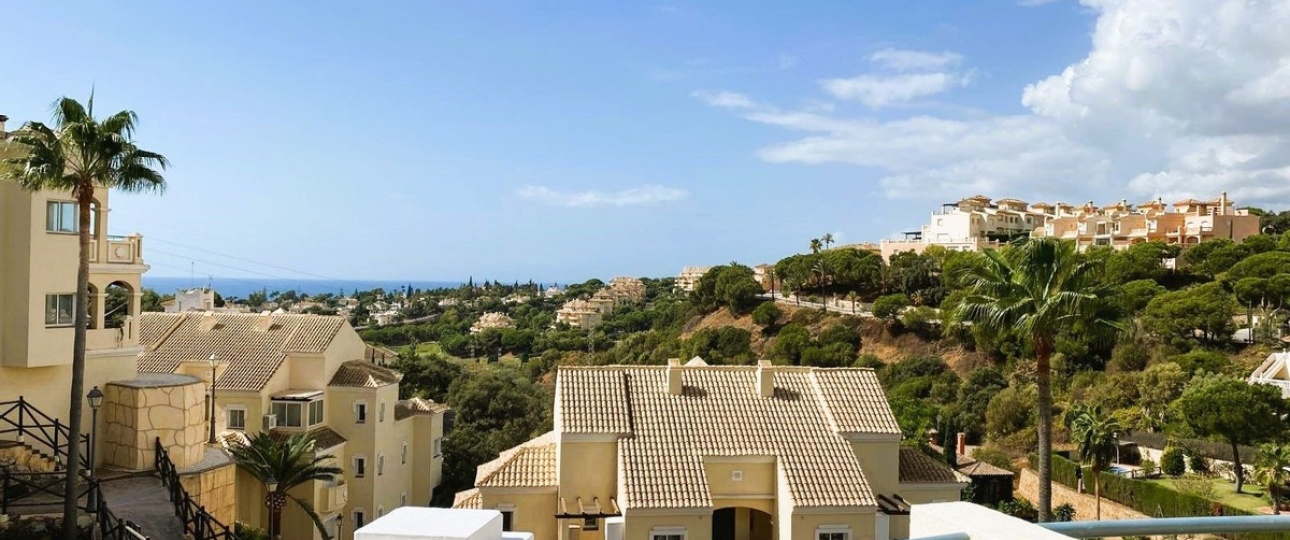 Resale - apartment - Marbella - Elviria