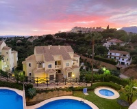 Resale - apartment - Marbella - Elviria