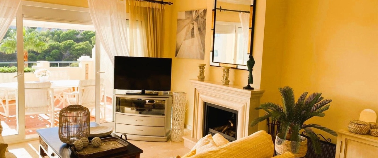Resale - apartment - Marbella - Elviria