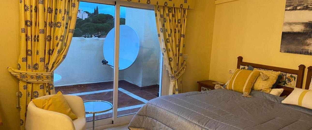 Resale - apartment - Marbella - Elviria