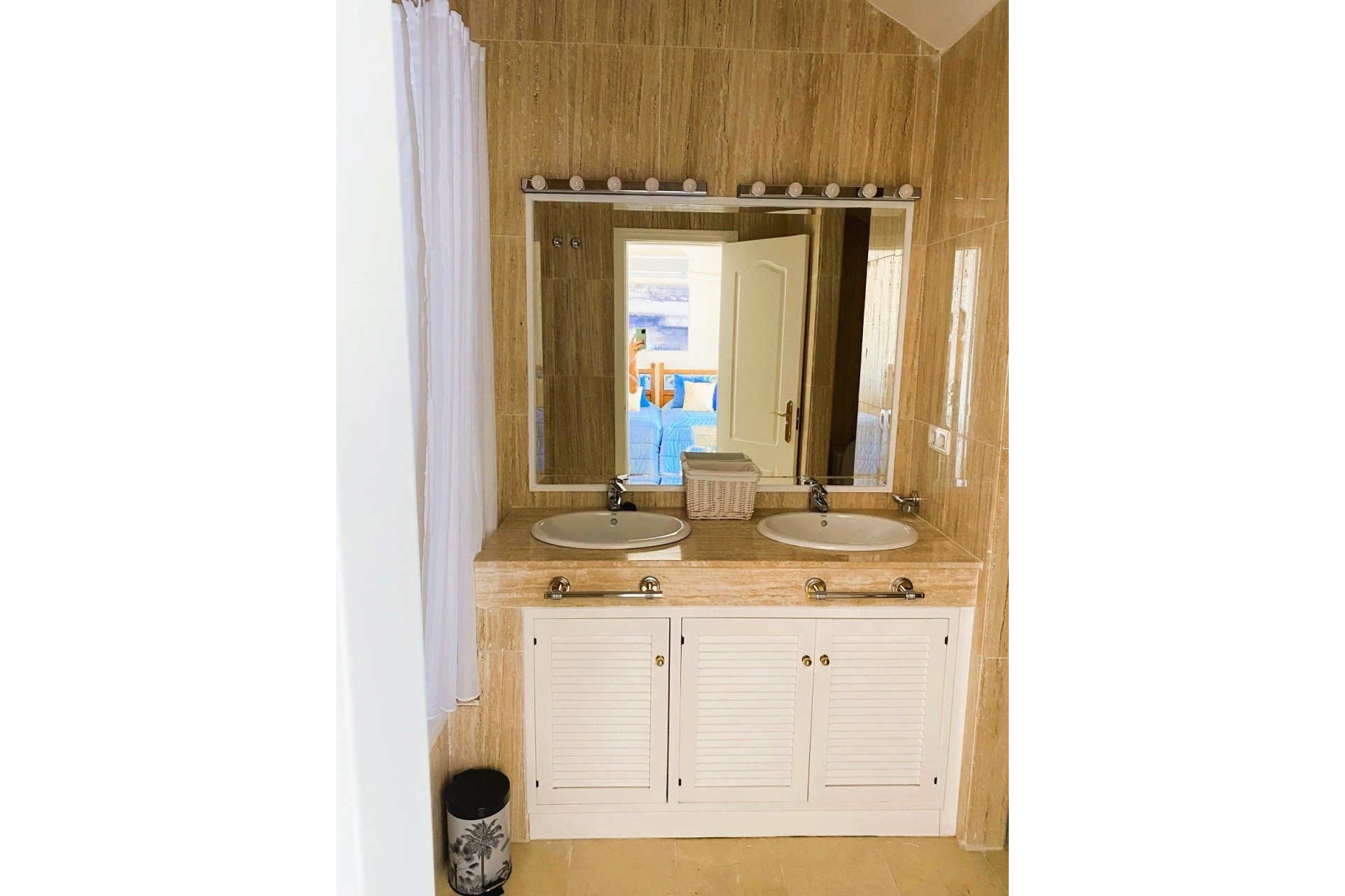 Resale - apartment - Marbella - Elviria
