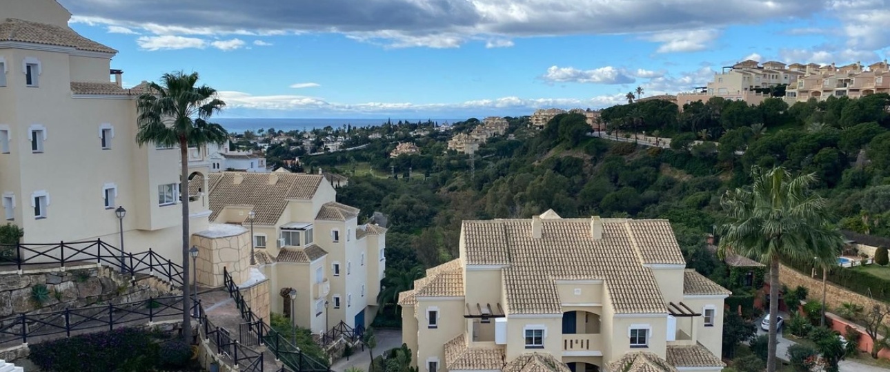 Resale - apartment - Marbella - Elviria