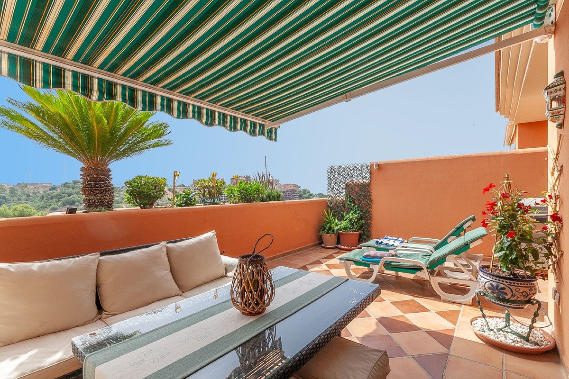 Resale - apartment - Marbella - Elviria