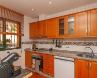 Resale - apartment - Marbella - Elviria