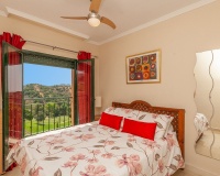 Resale - apartment - Marbella - Elviria