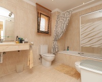 Resale - apartment - Marbella - Elviria
