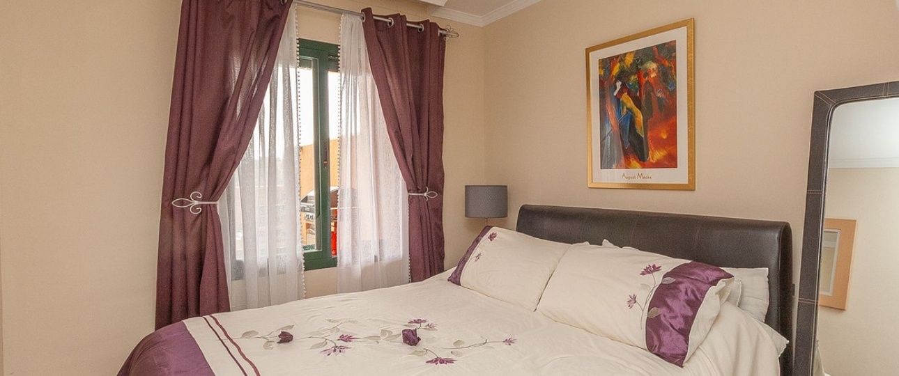 Resale - apartment - Marbella - Elviria