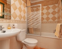 Resale - apartment - Marbella - Elviria