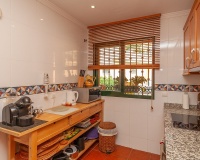 Resale - apartment - Marbella - Elviria