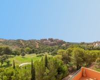 Resale - apartment - Marbella - Elviria